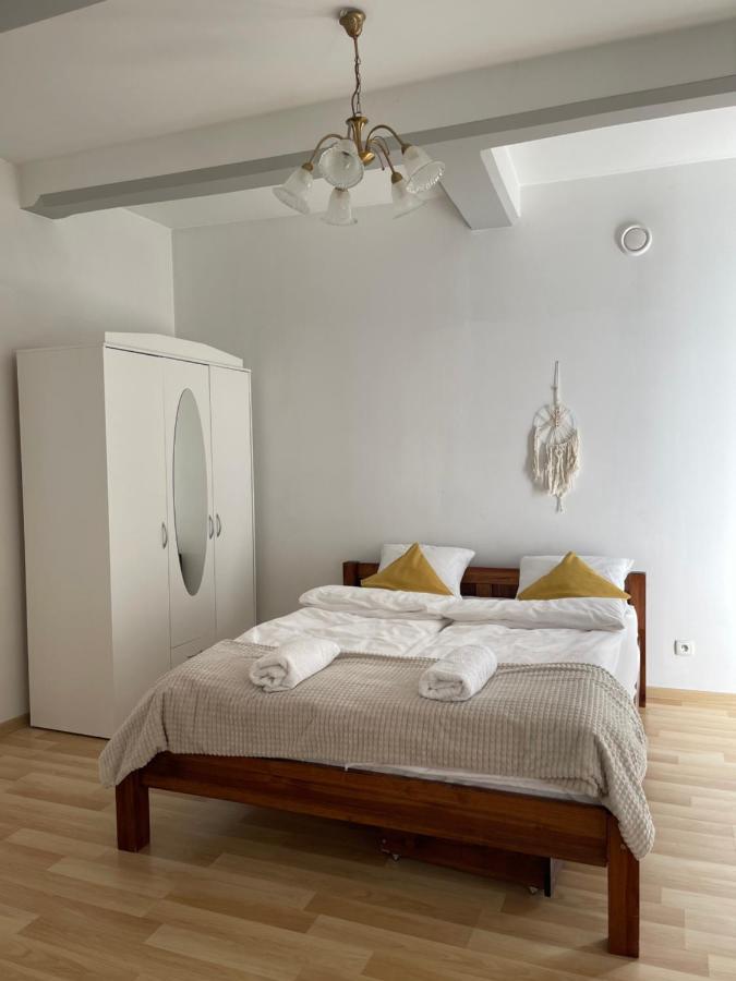 Marka Apartment 1 Cracovia Exterior foto
